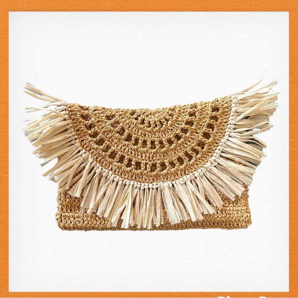 Straw handmade clutch